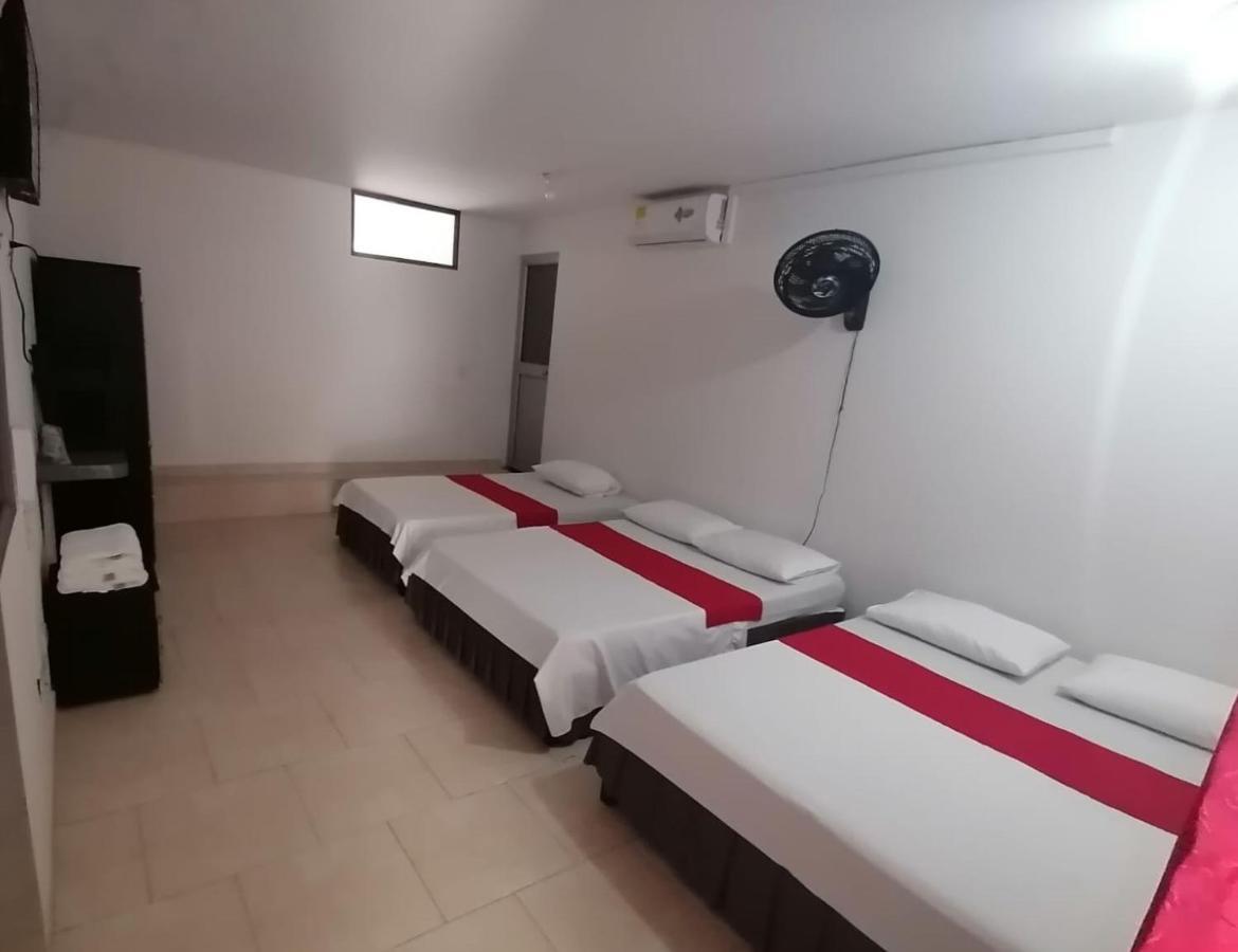 Hotel Gueicer 쿠쿠타 외부 사진